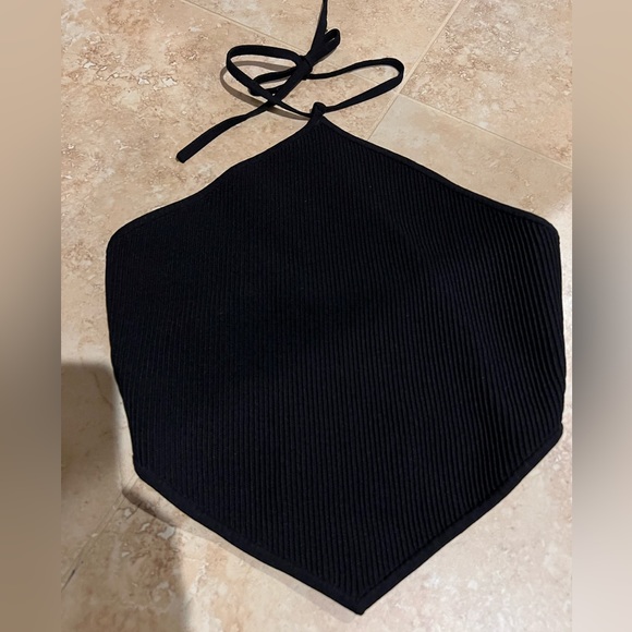 🔥2/$50🔥 Babaton Black Sculpt Knit Scarf Top - Picture 4 of 6